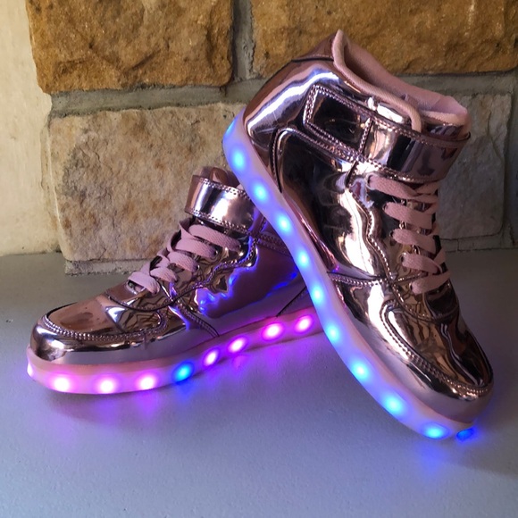 light up tennis shoes